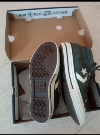 Zapatillas Converse Talla 38 Verde Están Nuevas.