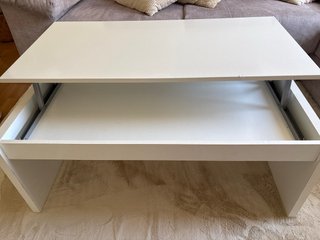Mesa elevable para salón