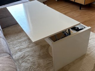 Mesa elevable para salón
