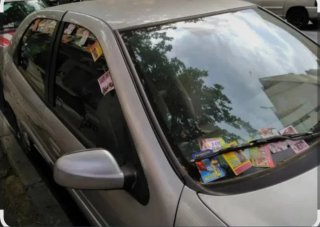 Busco chico para repartir flyers llamar al número