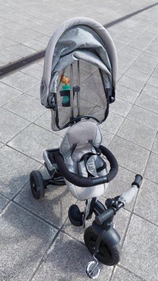 Triciclo evolutivo infantil gris