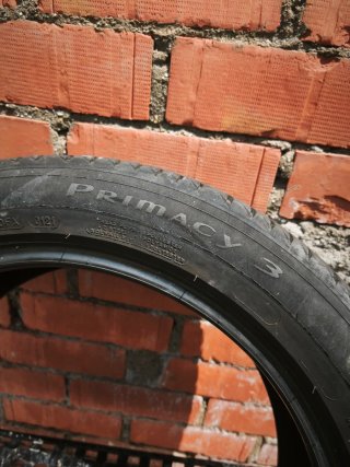 Neumático Michelin 225/50 R18