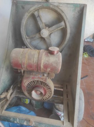Hormigonera con motor