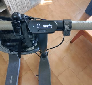 2 Patinetes Eléctricos Segway KickScooter E2