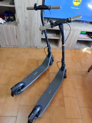 2 Patinetes Eléctricos Segway KickScooter E2