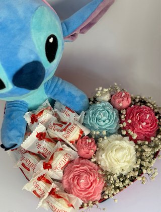 Caja Corazón con Velas y Chocolates y osito