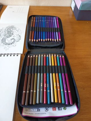 Lápices de Colores Set 80 + cuadernos
