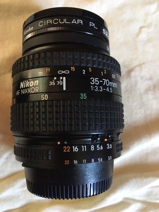 Objetivos Nikon AF 24mm, 35-70mm, 70-210mm y flash