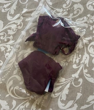 Bikini morado nuevo sin estrenar