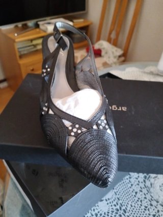 Zapatos de tacón negros