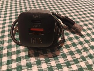 Cargador ESSAGER 20W USB-C y USB