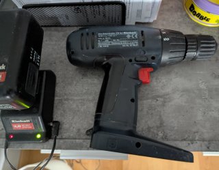 Taladro a batería Einhell ITM 14,4 + Cargador
