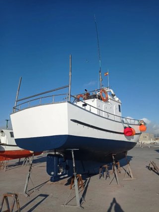 Barco de pesca ISABEL Y JOAQUIN Contacto 678642779
