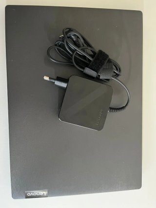 Portatile Lenovo V14-ADA 4GB RAM
