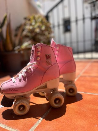 Patines rosas talla 36 precio negociable