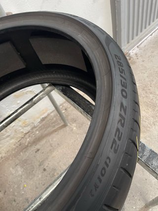 2x 285/30 ZR22 101Y Pirelli Pzero