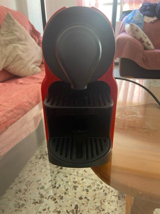 Cafetera Krups Nespresso Roja