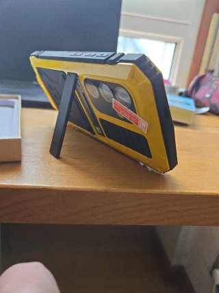 Funda móvil rugerizada tipo tanque