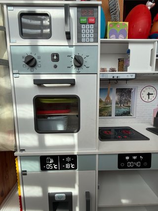 Cocinita infantil de juguete