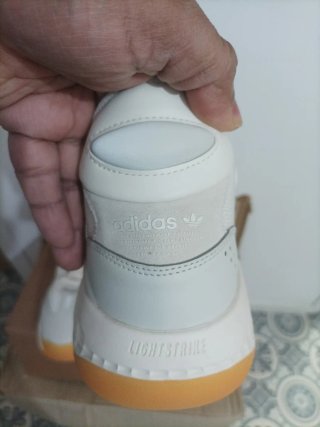 Zapatillas Adidas NITEBALL III Beige/Blanco