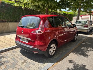 Renault Scenic 2012