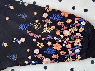 Vestido sudadera Negro ONLY Flores Multicolor