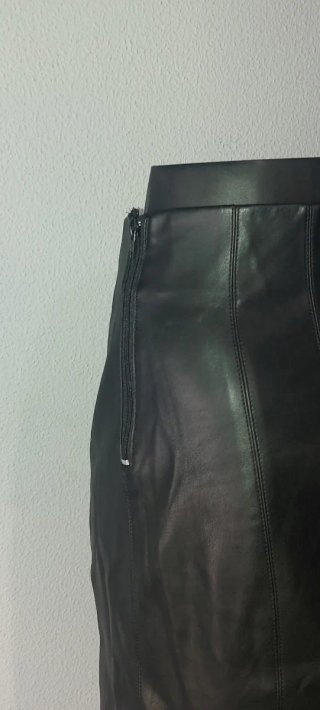 Saia preta Napa Zara Tamanho S
