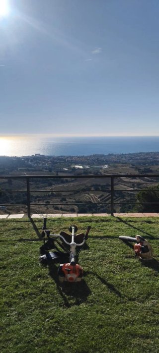 SERVICIO DE JARDINERÍA