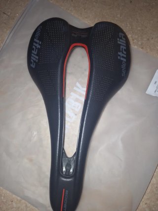 Sillín Selle Italia SLR Superflow Boost Carbon 145