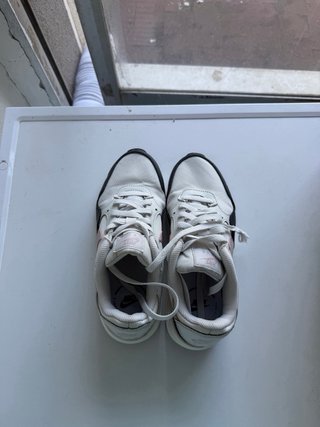 Nike Air Max Deportivas Blancas y Negras