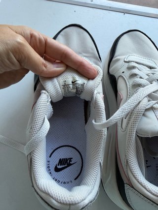 Nike Air Max Deportivas Blancas y Negras