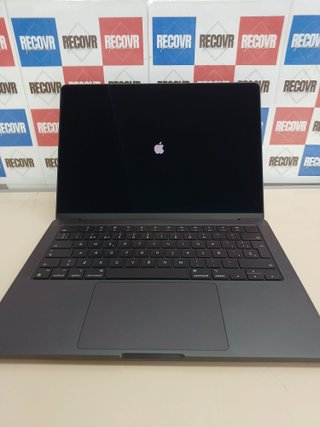 MacBook Pro 14” M3 Pro 18GB 512GB nero spaziale Apple
