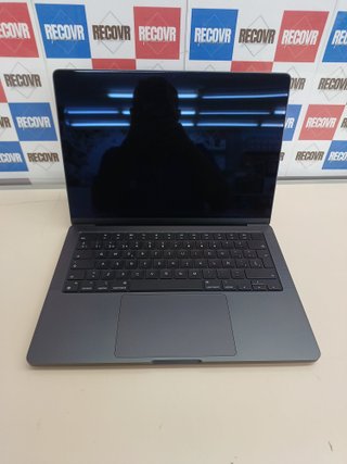 MacBook Pro 14” M3 Pro 18GB 512GB nero spaziale Apple