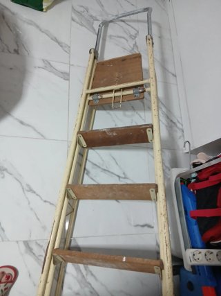 Escalera de obra alta