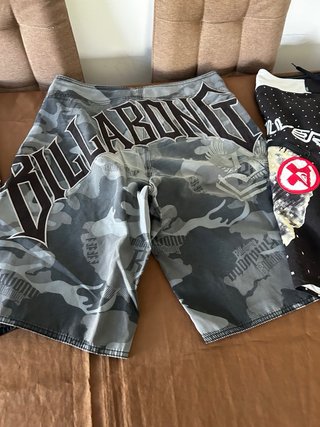 Bañadores Quiksilver ( todos 50 euros )