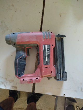 Pistola Clavos Einhell TE-CN 18 LI