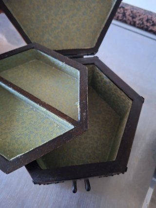 Caja joyero antigua decorada