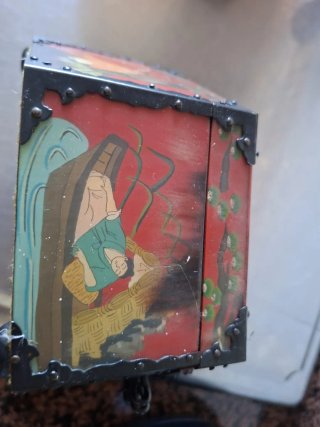 Caja joyero antigua decorada