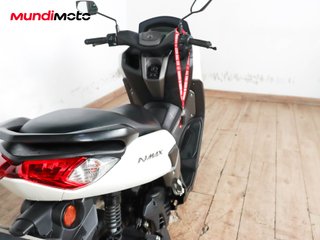 YAMAHA NMAX