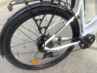 Bicicleta Eléctrica Blanca