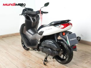 YAMAHA NMAX