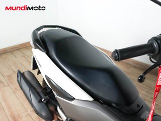 YAMAHA NMAX