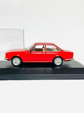 Seat 124 Sport 1971 escala 1/43