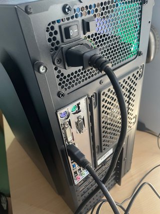 Torre PC + Tastiera e Mouse