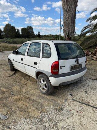Despiece Opel Corsa B 1.7