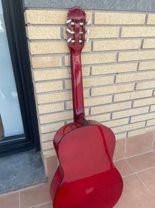 Guitarra Clásica Amarilla