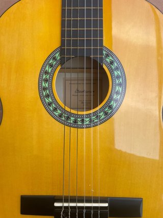 Guitarra Clásica Amarilla