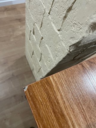 Mesa alta y 2 sillas comedor como nuevas