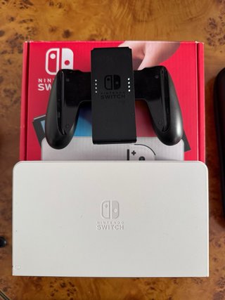 Nintendo Switch OLED + Funda