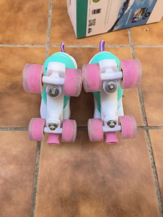 Patines infantiles ajustables arcoíris